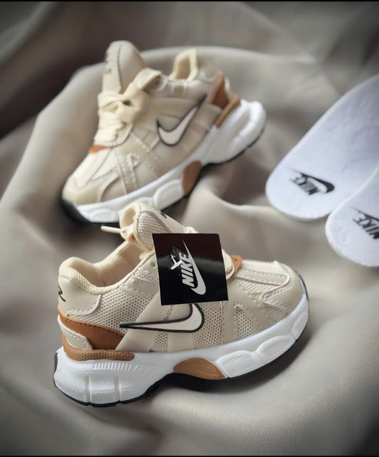Tenis Nike